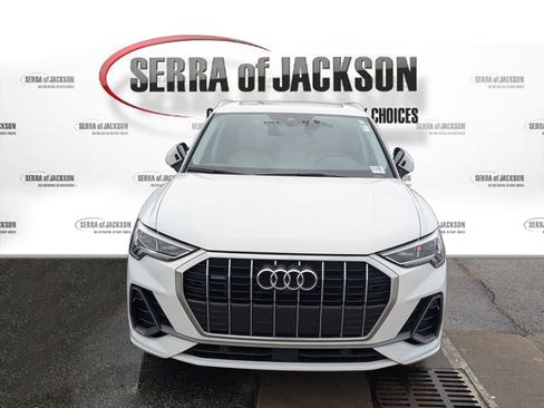 Used 2022 Audi Q3 2.0T Premium Plus w/ Premium Plus Package image 9