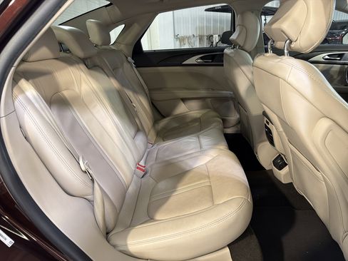 Used 2019 Lincoln MKZ Reserve w/ Reserve Plus Package FWD image 11