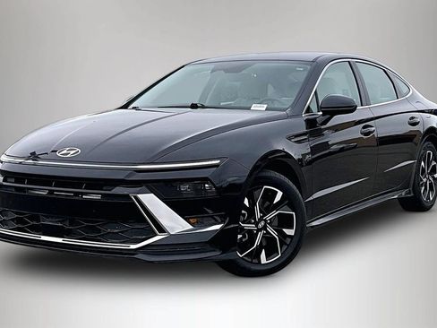 Used 2024 Hyundai Sonata SEL FWD image 3