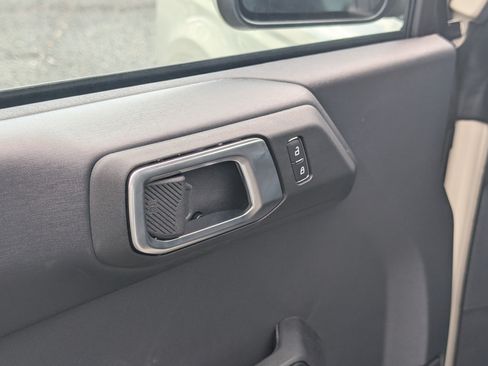 New 2026 Ford Bronco Outer Banks AWD/4WD image 13