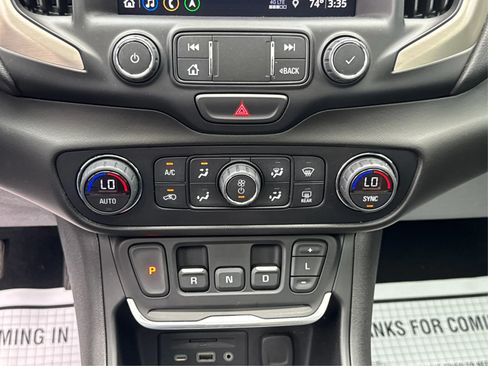 Used 2020 GMC Terrain Denali w/ Denali Premium Package AWD/4WD image 30