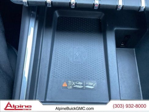 Used 2024 GMC Acadia Elevation AWD/4WD image 16