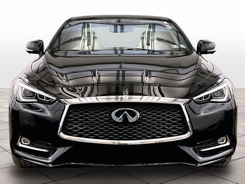 Used 2018 INFINITI Q60 3.0t Luxe w/ Sensory Package 3.0T Luxe image 3
