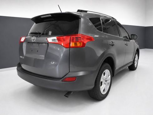 Used 2013 Toyota RAV4 LE FWD image 8