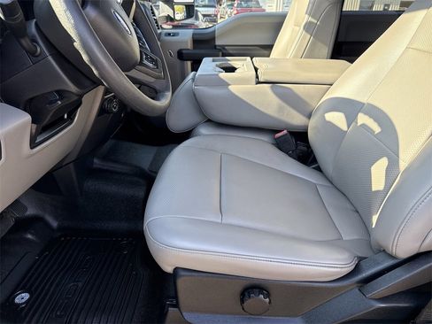 Used 2020 Ford F450 XL w/ STX Appearance Package image 9