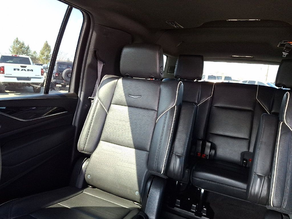 Used 2023 Cadillac Escalade ESV Sport AWD/4WD image 19