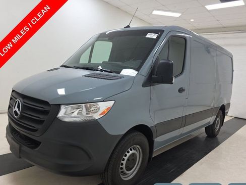Used 2024 Mercedes-Benz Sprinter 2500 image 1