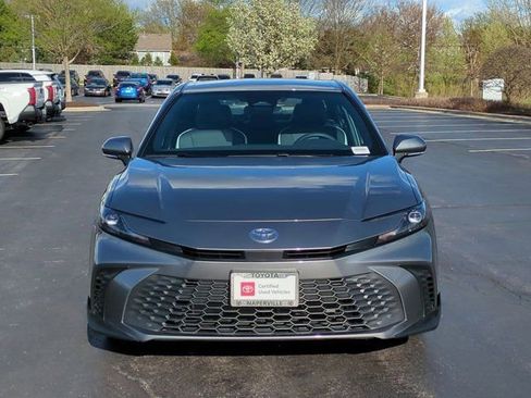 Certified 2025 Toyota Camry SE image 4
