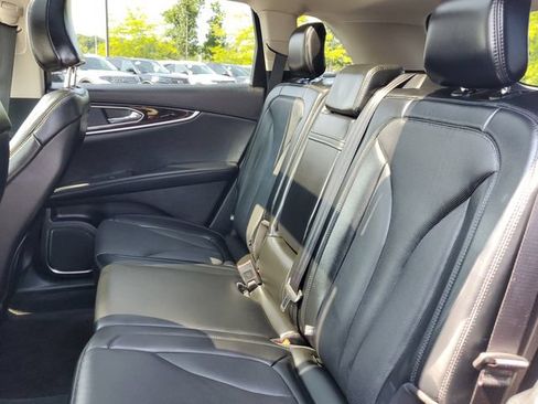 Used 2022 Lincoln Nautilus Reserve AWD/4WD image 33