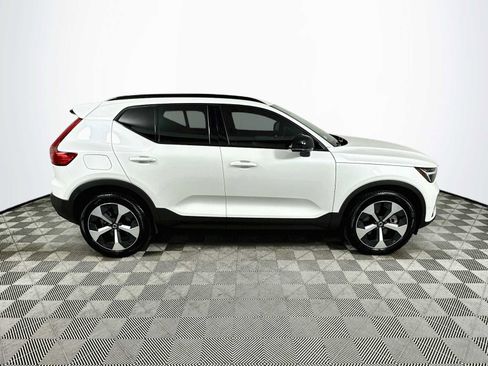 Used 2026 Volvo XC40 B5 Plus w/ Protection Package Premier AWD/4WD image 8
