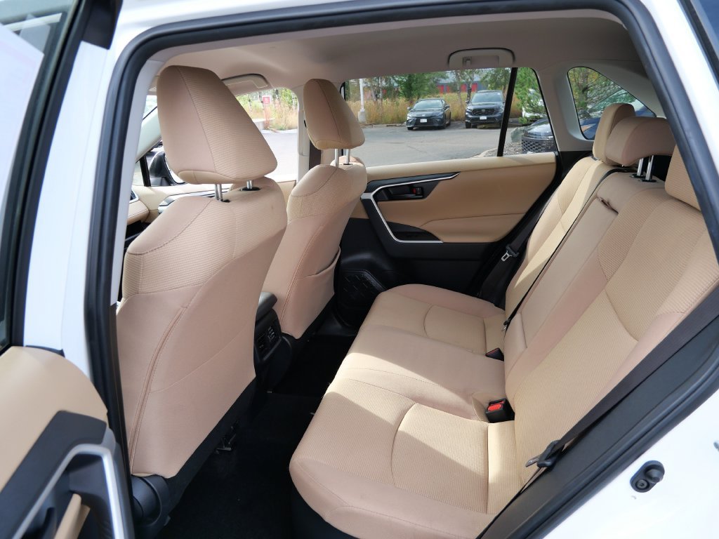 Certified 2025 Toyota RAV4 LE AWD/4WD image 11