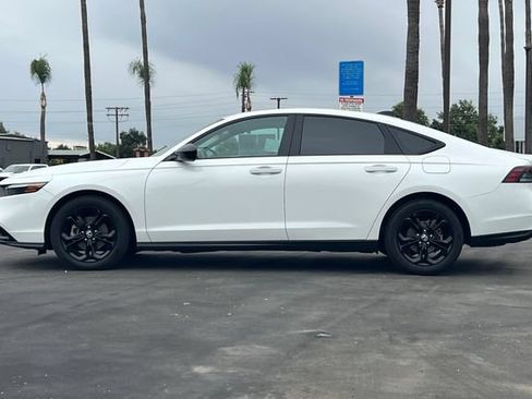 Used 2025 Honda Accord SE image 7