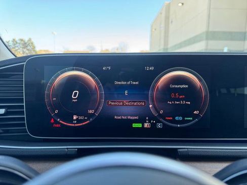 Used 2021 Mercedes-Benz GLS 580 4MATIC image 30