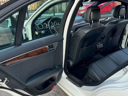 Used 2013 Mercedes-Benz C 250 Sedan image 15