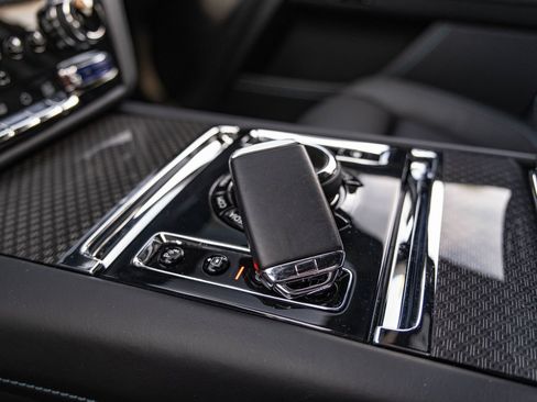 Used 2022 Rolls-Royce Ghost Black Badge image 15