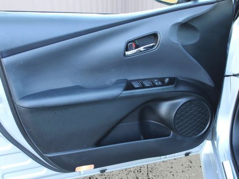 Used 2020 Toyota Prius Prime XLE FWD image 44
