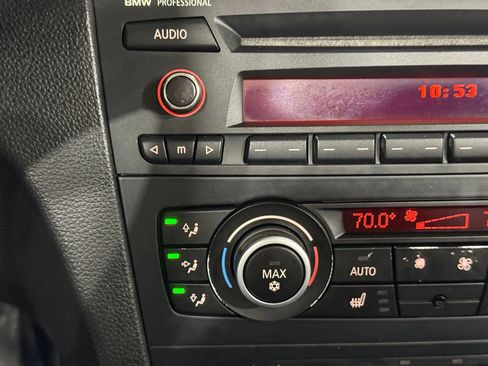 Used 2011 BMW 128i Convertible image 32