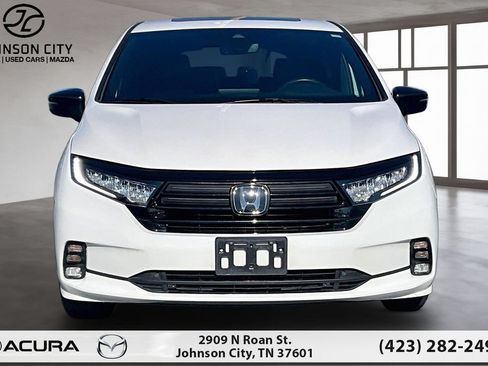 Used 2024 Honda Odyssey Sport image 3
