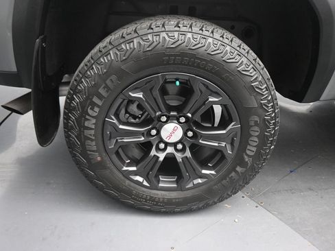 Used 2024 GMC Canyon Elevation w/ Trailering Package RWD image 23