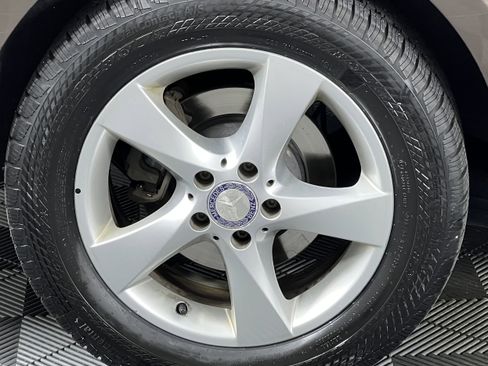 Used 2016 Mercedes-Benz Metris Passenger image 13