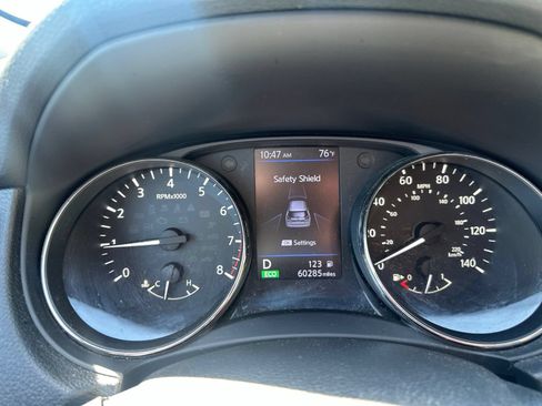Used 2018 Nissan Rogue S AWD/4WD image 11