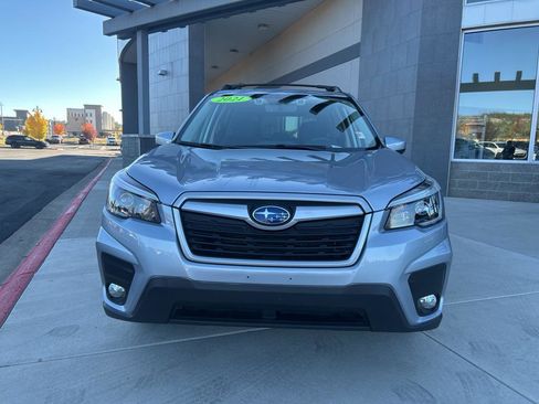 Used 2021 Subaru Forester Premium image 3
