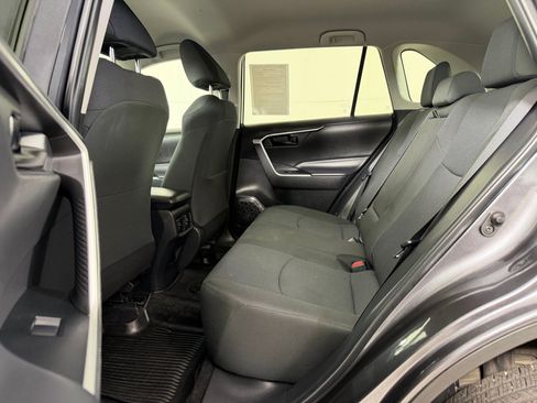 Used 2024 Toyota RAV4 LE AWD/4WD image 12