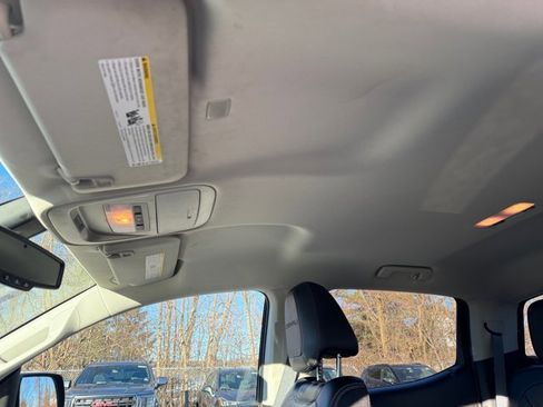 Used 2017 GMC Canyon Denali image 30