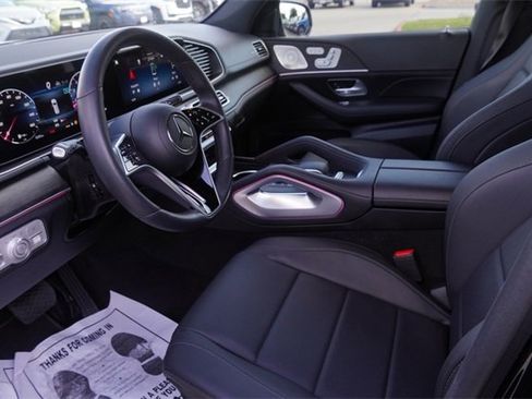 Used 2025 Mercedes-Benz GLS 450 4MATIC image 23