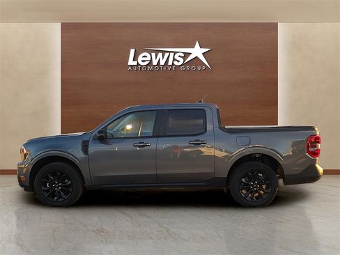 Used 2024 Ford Maverick Lariat w/ Black Appearance Package image 2