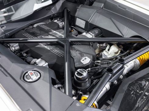 Used 2015 Lamborghini Aventador LP 700-4 image 32