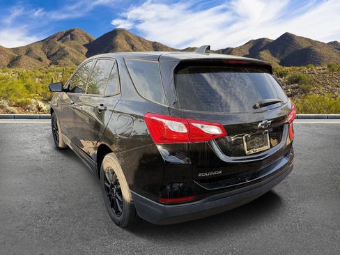 Used 2019 Chevrolet Equinox LS w/ LPO, Floor Liner Package FWD image 4