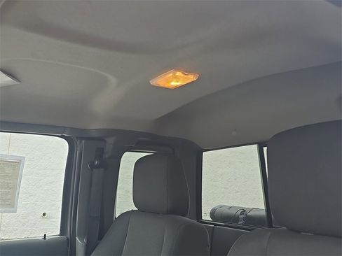 Used 2010 Ford Ranger XLT image 19