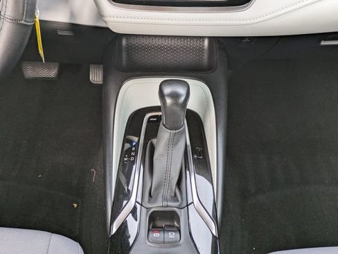 Used 2020 Toyota Corolla SE FWD image 18