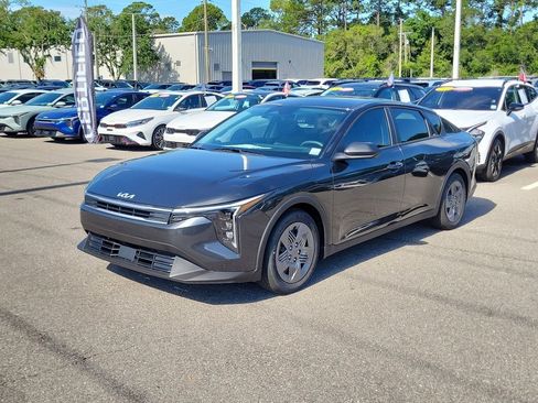 New 2026 Kia K4 FWD image 3