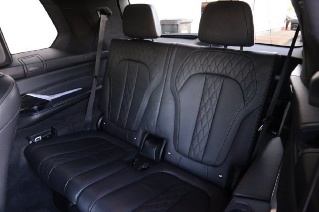 Used 2019 BMW X7 xDrive40i AWD/4WD image 14