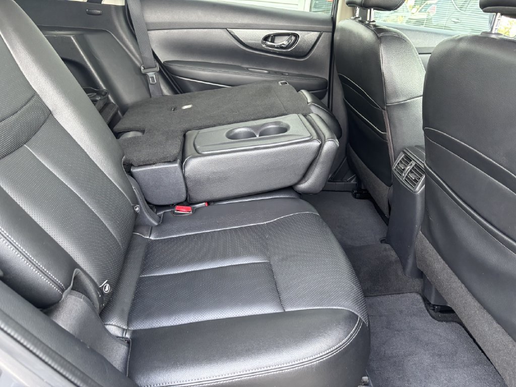 Used 2016 Nissan Rogue SL AWD/4WD image 27