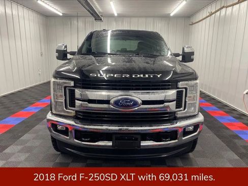 Used 2018 Ford F250 XLT w/ XLT Value Package image 3