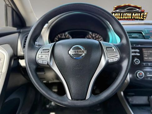 Used 2015 Nissan Altima 2.5 S w/ Special Edition Package FWD image 24