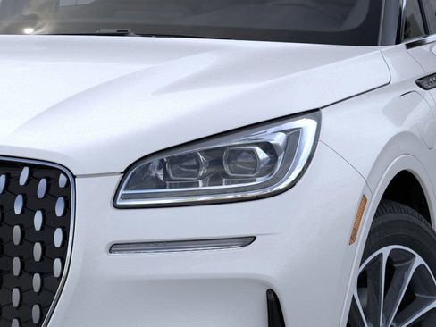 New 2025 Lincoln Corsair Grand Touring image 18