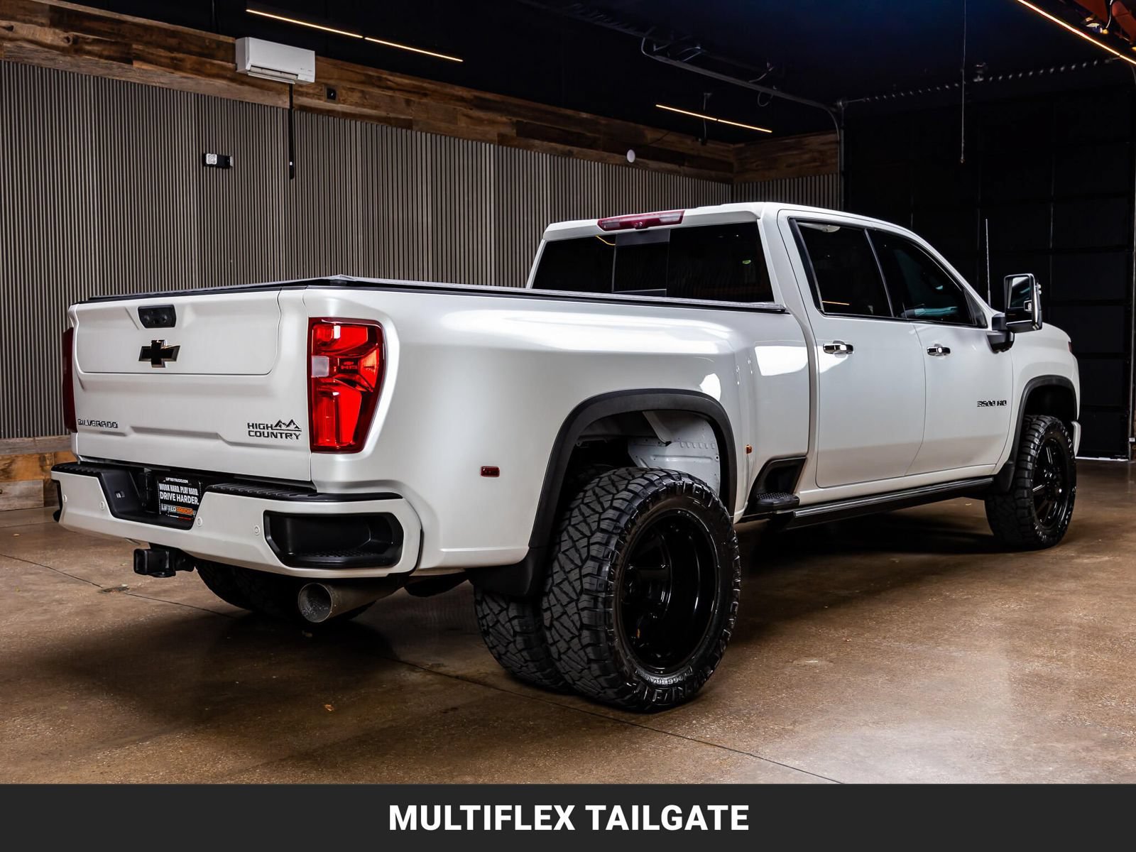 Used 2023 Chevrolet Silverado 3500 High Country AWD/4WD image 10