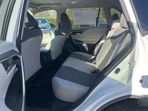 Used 2020 Toyota RAV4 XLE image 14