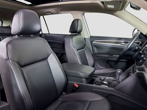 Used 2019 Volkswagen Atlas SEL R-Line image 29