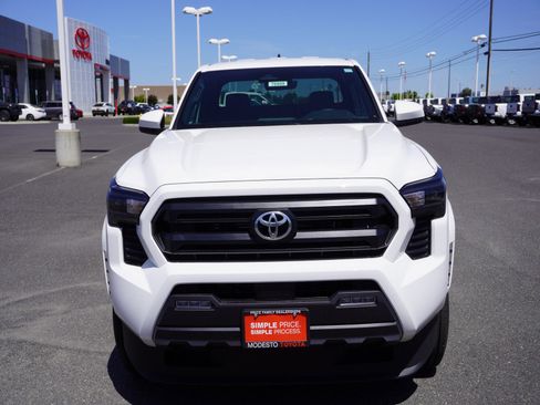 New 2026 Toyota Tacoma SR5 RWD image 4