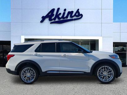 Certified 2022 Ford Explorer Platinum w/ Equipment Group 601A