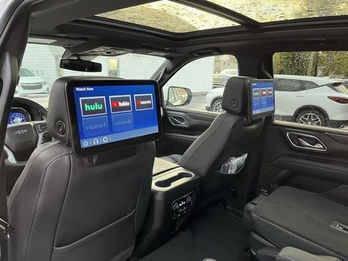 Used 2023 Chevrolet Tahoe Z71 w/ Off-Road Capability Package image 20