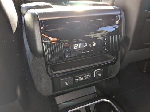 New 2026 Jeep Grand Wagoneer Limited AWD/4WD image 16