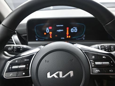 Certified 2026 Kia Seltos S FWD image 14
