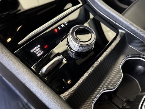 Used 2025 Jeep Grand Cherokee Limited image 25