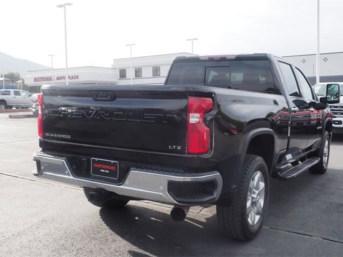 Used 2021 Chevrolet Silverado 2500 LTZ w/ LTZ Plus Package image 5
